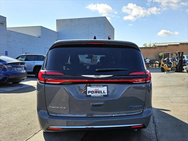 new 2025 Chrysler Pacifica Hybrid car, priced at $38,500