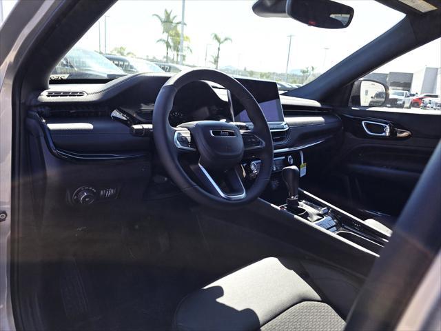 new 2025 Jeep Compass car, priced at $28,900
