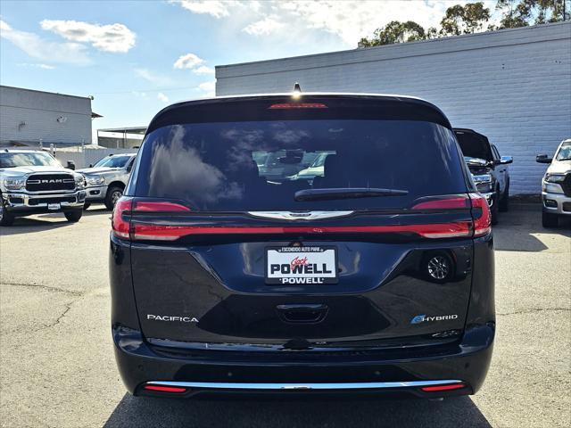 new 2025 Chrysler Pacifica Hybrid car, priced at $37,900