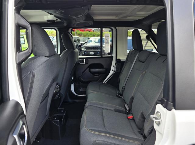 new 2025 Jeep Wrangler car, priced at $48,100