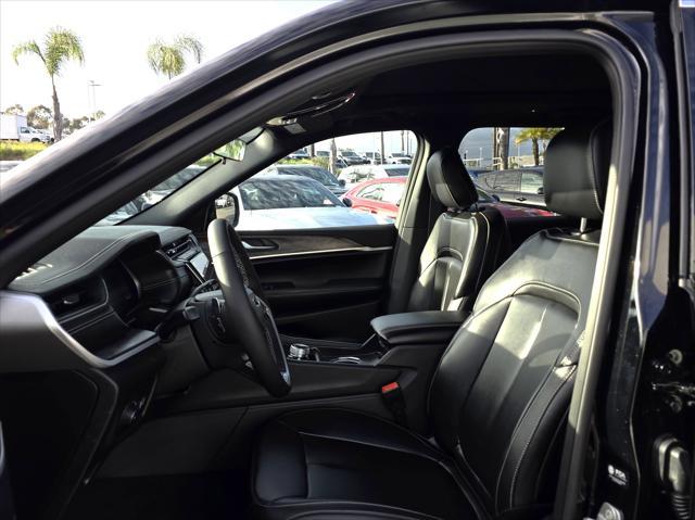 new 2025 Jeep Grand Cherokee car, priced at $49,900