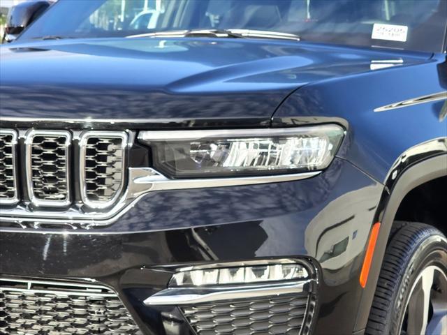 new 2025 Jeep Grand Cherokee car, priced at $49,900