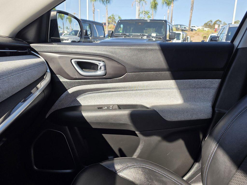used 2022 Jeep Compass car, priced at $22,900