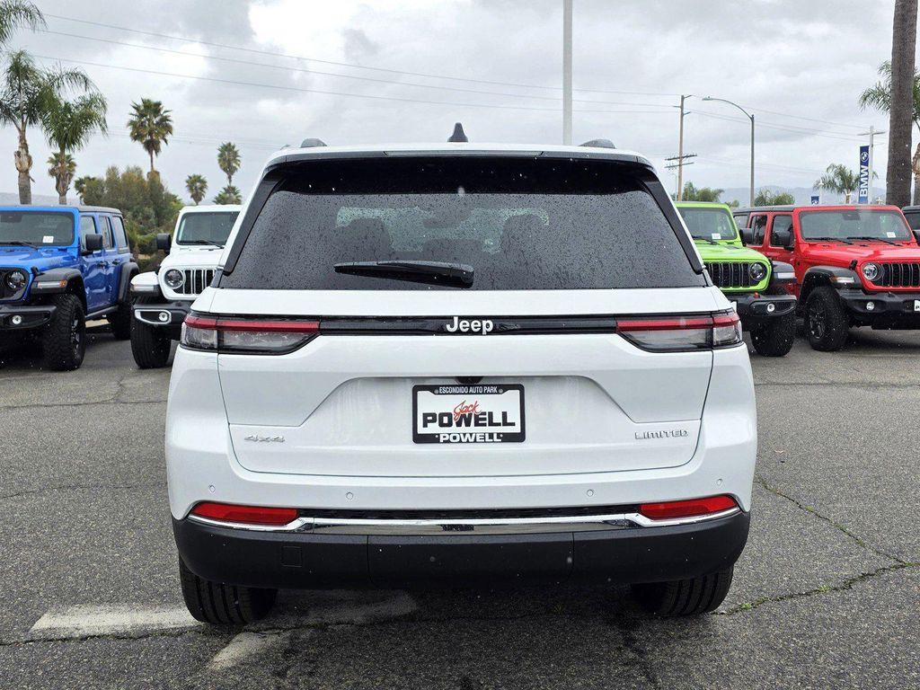 new 2025 Jeep Grand Cherokee car, priced at $44,900