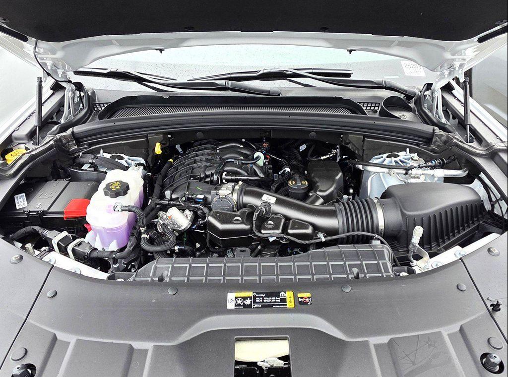 new 2025 Jeep Grand Cherokee car, priced at $44,900