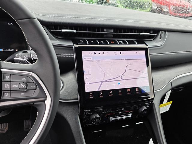 new 2025 Jeep Grand Cherokee car, priced at $46,900