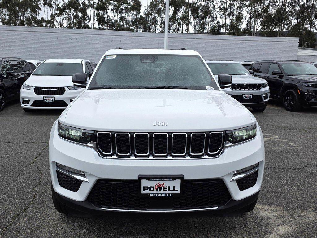 new 2025 Jeep Grand Cherokee car, priced at $44,900