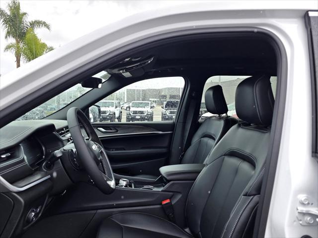 new 2025 Jeep Grand Cherokee car, priced at $46,900