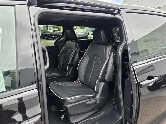new 2025 Chrysler Pacifica Hybrid car, priced at $45,900