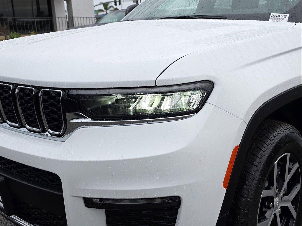 new 2025 Jeep Grand Cherokee L car, priced at $43,900