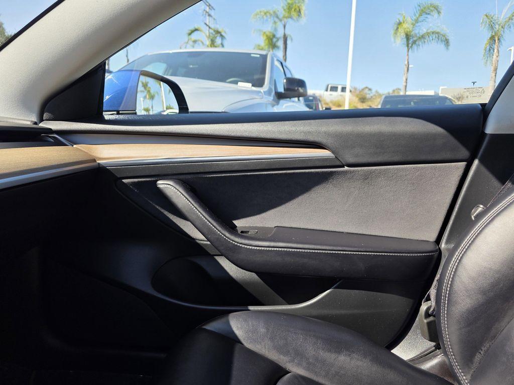 used 2022 Tesla Model 3 car, priced at $20,900