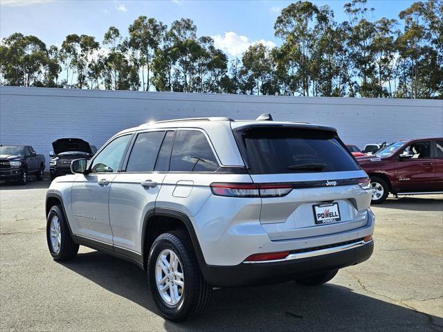 new 2025 Jeep Grand Cherokee car, priced at $34,400