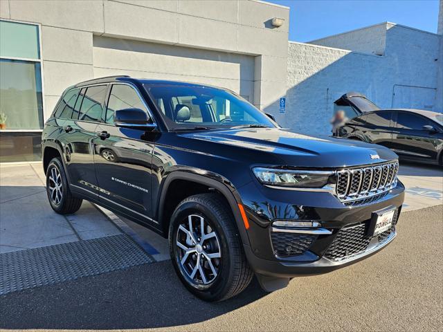 new 2025 Jeep Grand Cherokee car, priced at $51,375