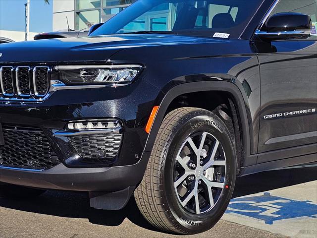 new 2025 Jeep Grand Cherokee car, priced at $51,375