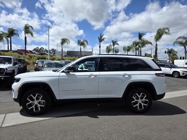 new 2025 Jeep Grand Cherokee car, priced at $45,900