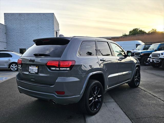 used 2022 Jeep Grand Cherokee car, priced at $28,900