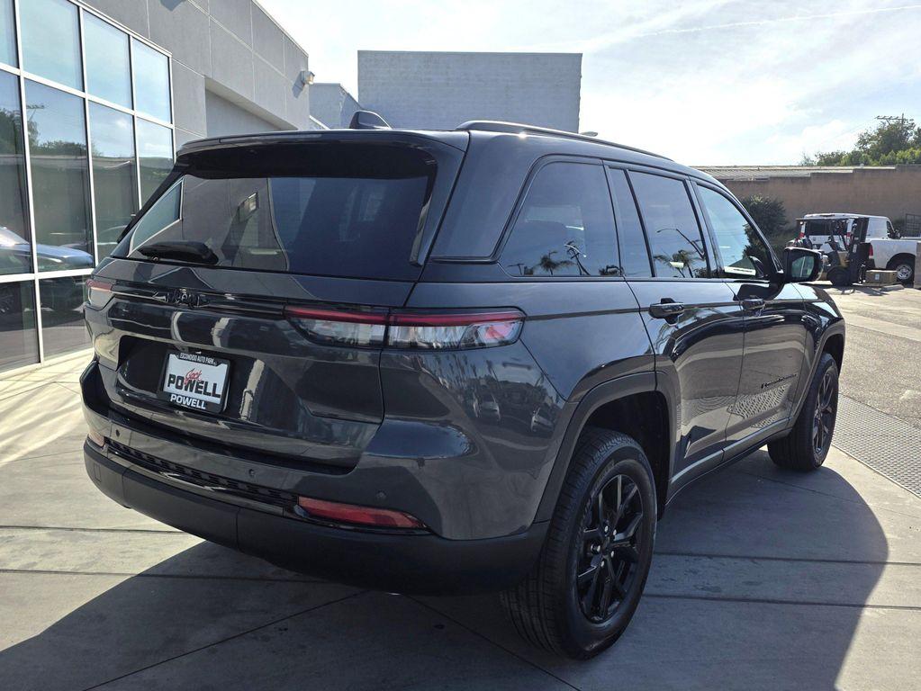 new 2025 Jeep Grand Cherokee car, priced at $36,980