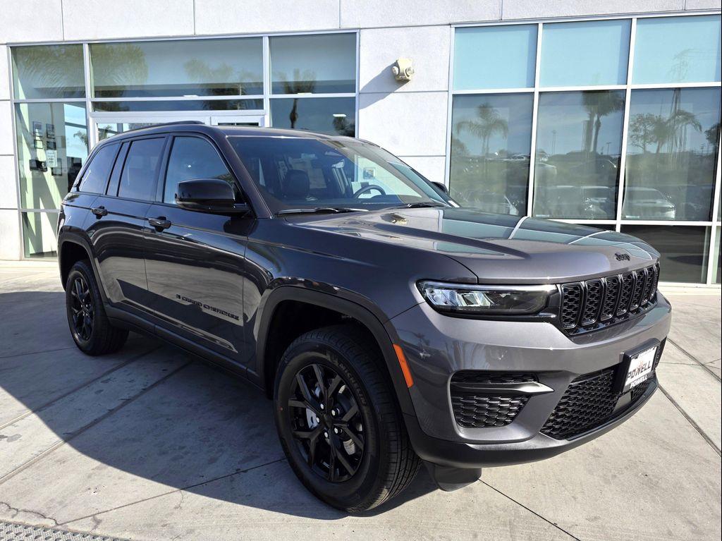 new 2025 Jeep Grand Cherokee car, priced at $36,980