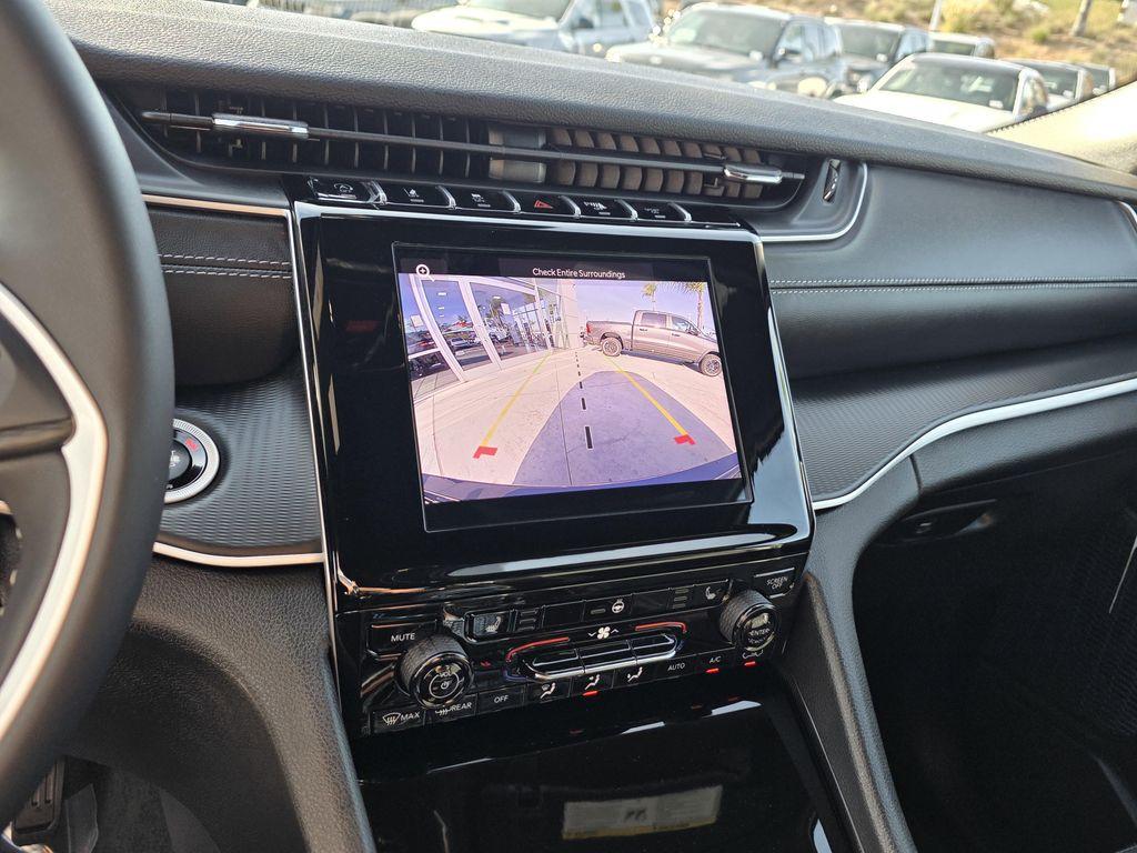 new 2025 Jeep Grand Cherokee car, priced at $36,980