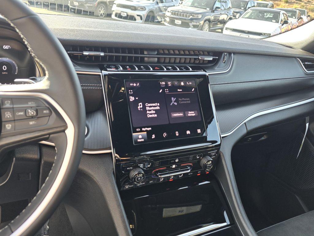 new 2025 Jeep Grand Cherokee car, priced at $36,980