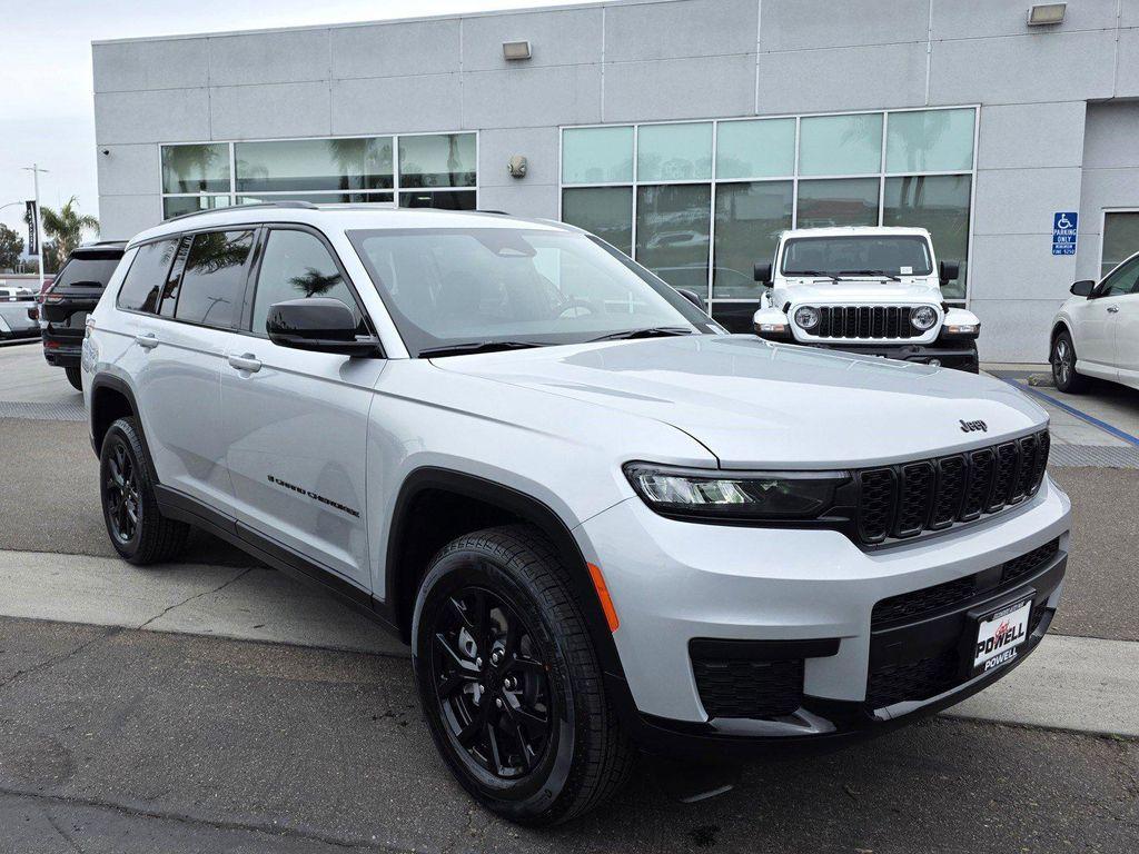 new 2025 Jeep Grand Cherokee L car, priced at $41,900