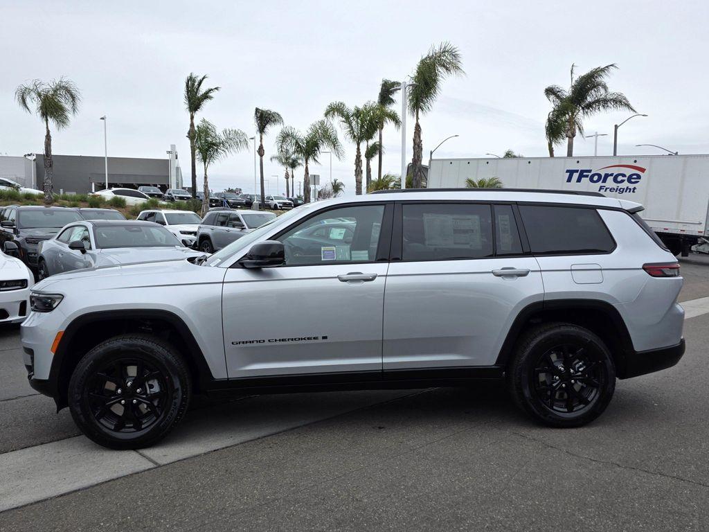 new 2025 Jeep Grand Cherokee L car, priced at $41,900