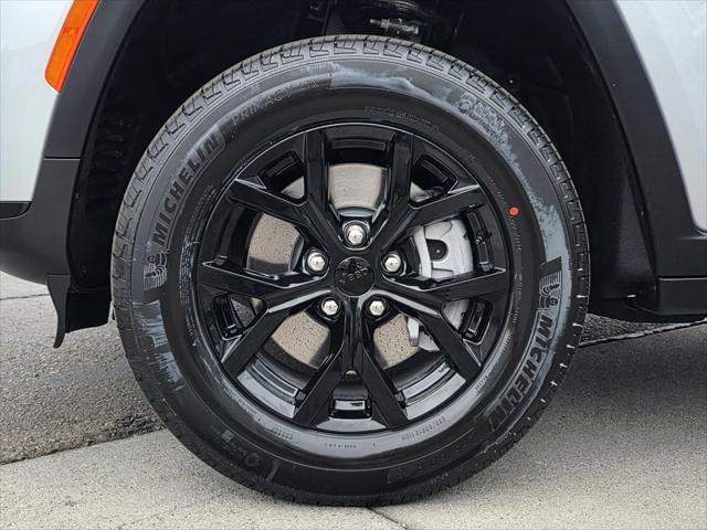 new 2025 Jeep Grand Cherokee L car, priced at $41,900