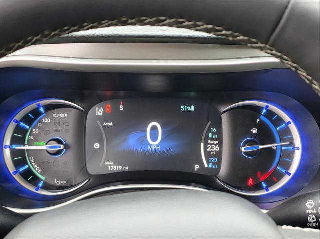 used 2024 Chrysler Pacifica Hybrid car, priced at $36,900