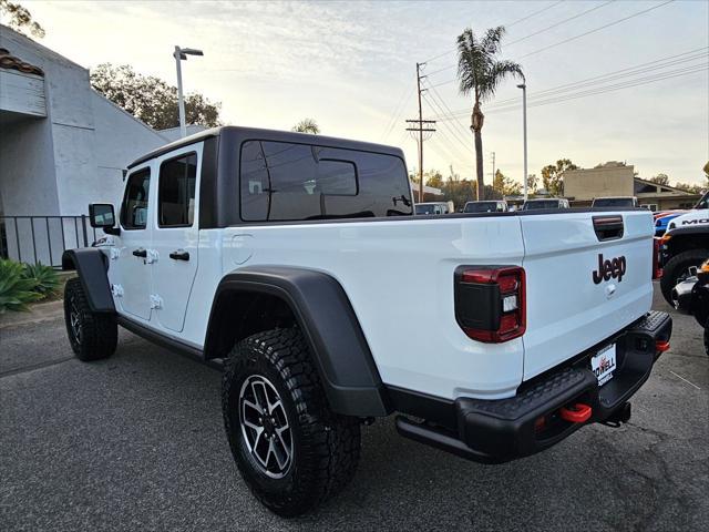 new 2025 Jeep Gladiator car, priced at $54,400