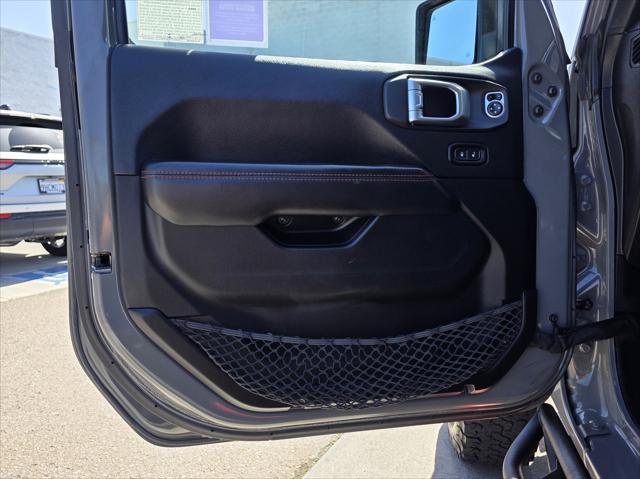 used 2018 Jeep Wrangler Unlimited car, priced at $35,900