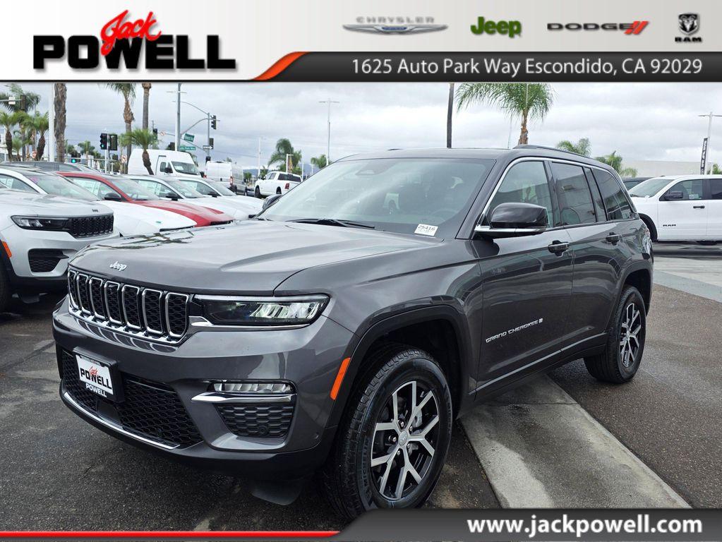 new 2025 Jeep Grand Cherokee car, priced at $45,900