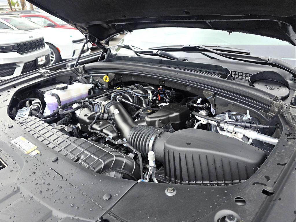 new 2025 Jeep Grand Cherokee car, priced at $45,900