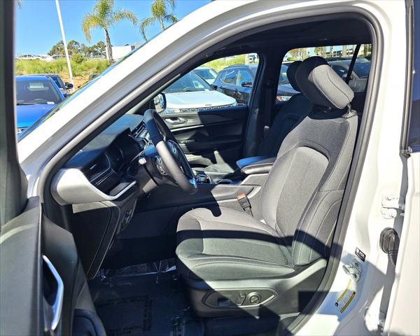 new 2025 Jeep Grand Cherokee car, priced at $42,375