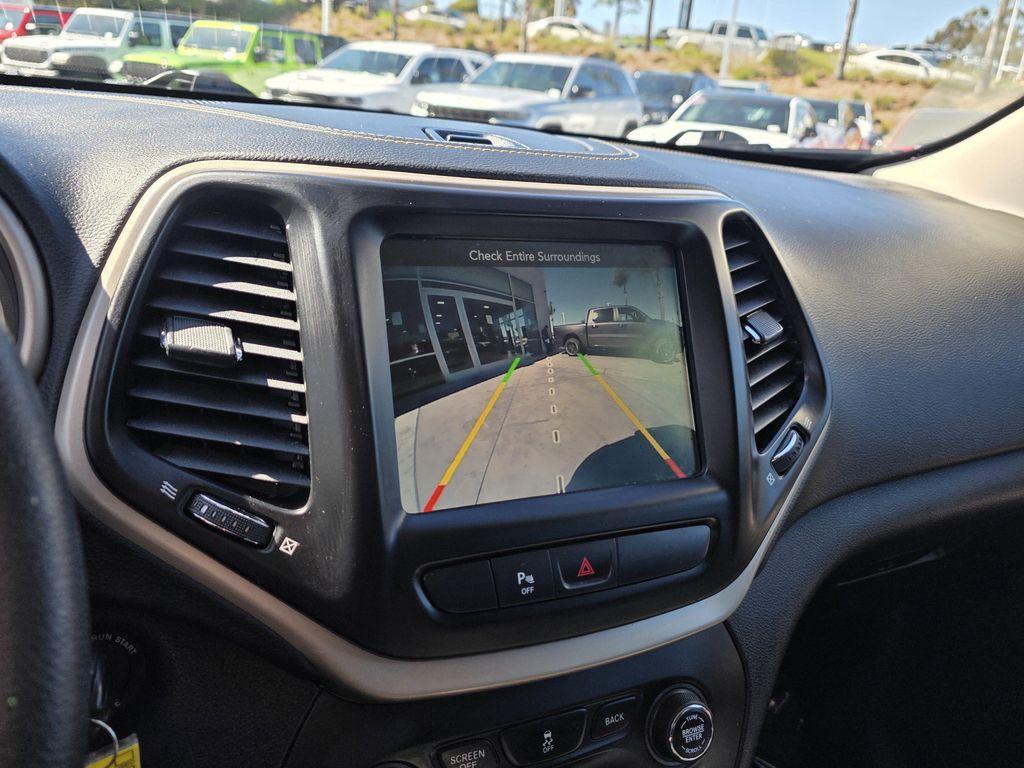 used 2018 Jeep Cherokee car, priced at $14,900