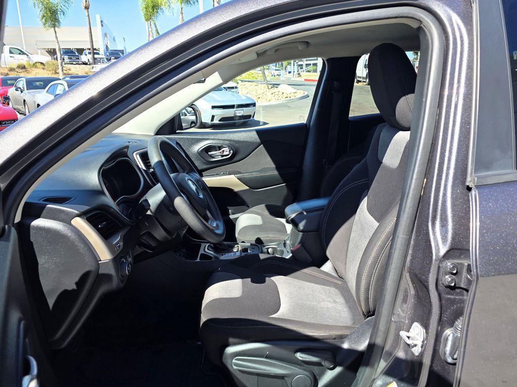 used 2018 Jeep Cherokee car, priced at $14,900