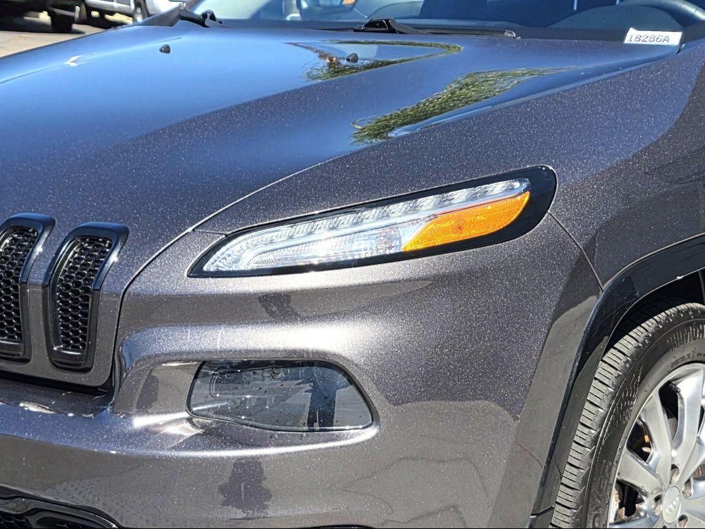 used 2018 Jeep Cherokee car, priced at $14,900