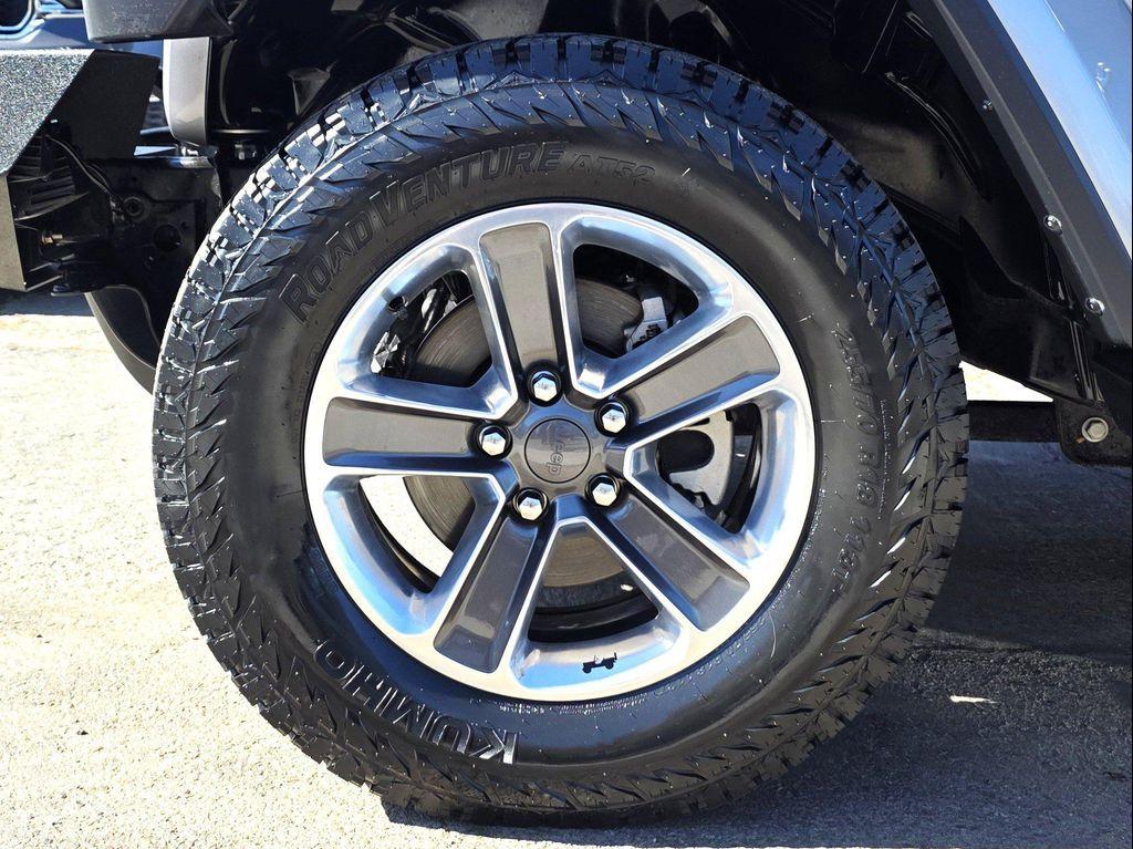 used 2018 Jeep Wrangler Unlimited car, priced at $25,900