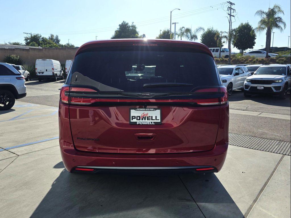 new 2026 Chrysler Pacifica car, priced at $44,900