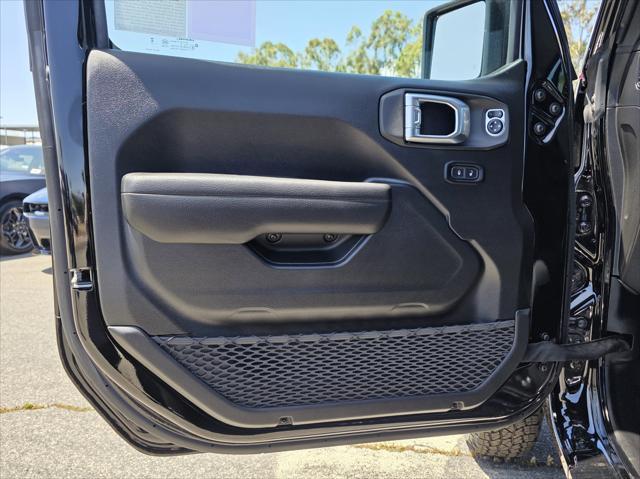 new 2025 Jeep Wrangler car, priced at $43,500