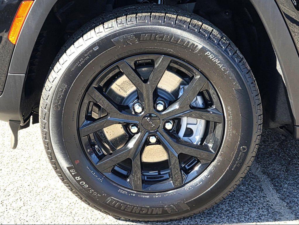 new 2025 Jeep Grand Cherokee L car, priced at $39,500