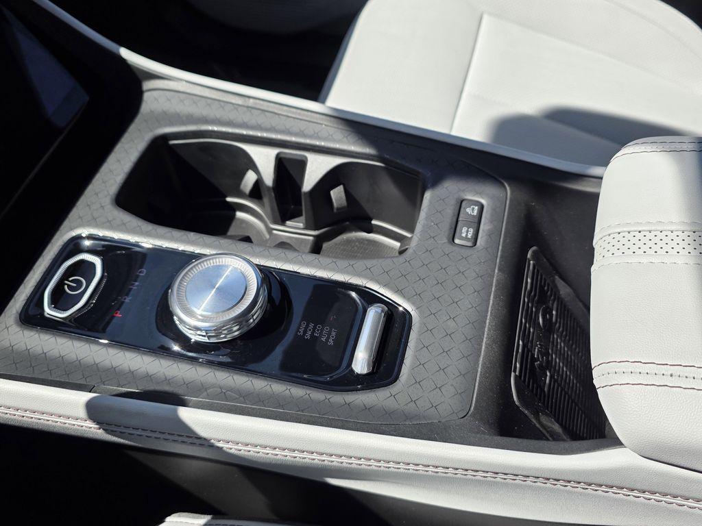 new 2025 Jeep Wagoneer S car, priced at $52,490