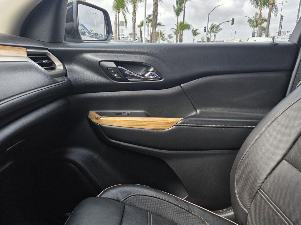 used 2017 GMC Acadia car, priced at $17,900