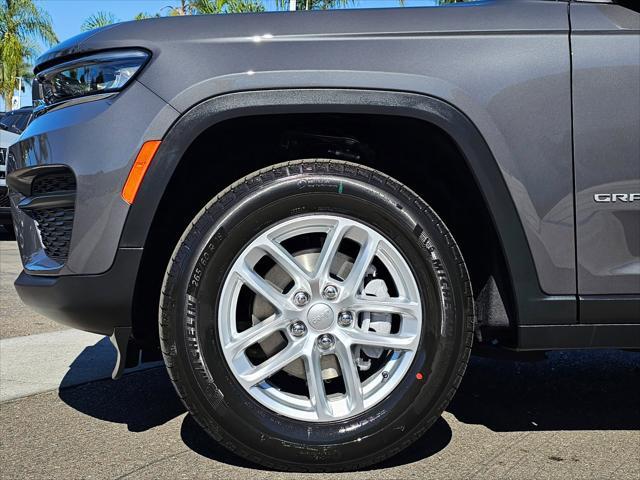 new 2025 Jeep Grand Cherokee car, priced at $37,900