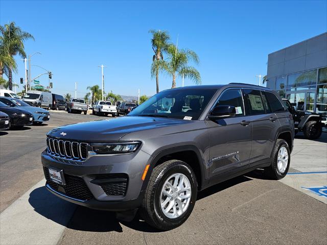 new 2025 Jeep Grand Cherokee car, priced at $37,900