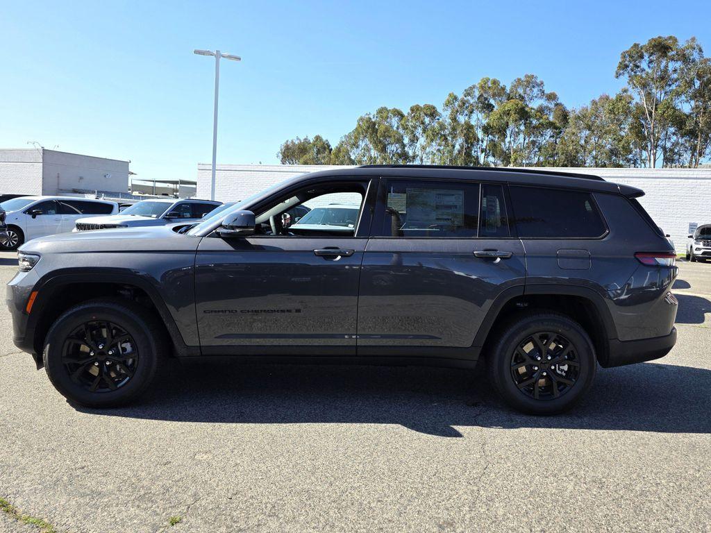 new 2025 Jeep Grand Cherokee L car, priced at $42,900
