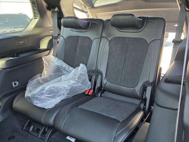 new 2025 Jeep Grand Cherokee L car, priced at $41,900