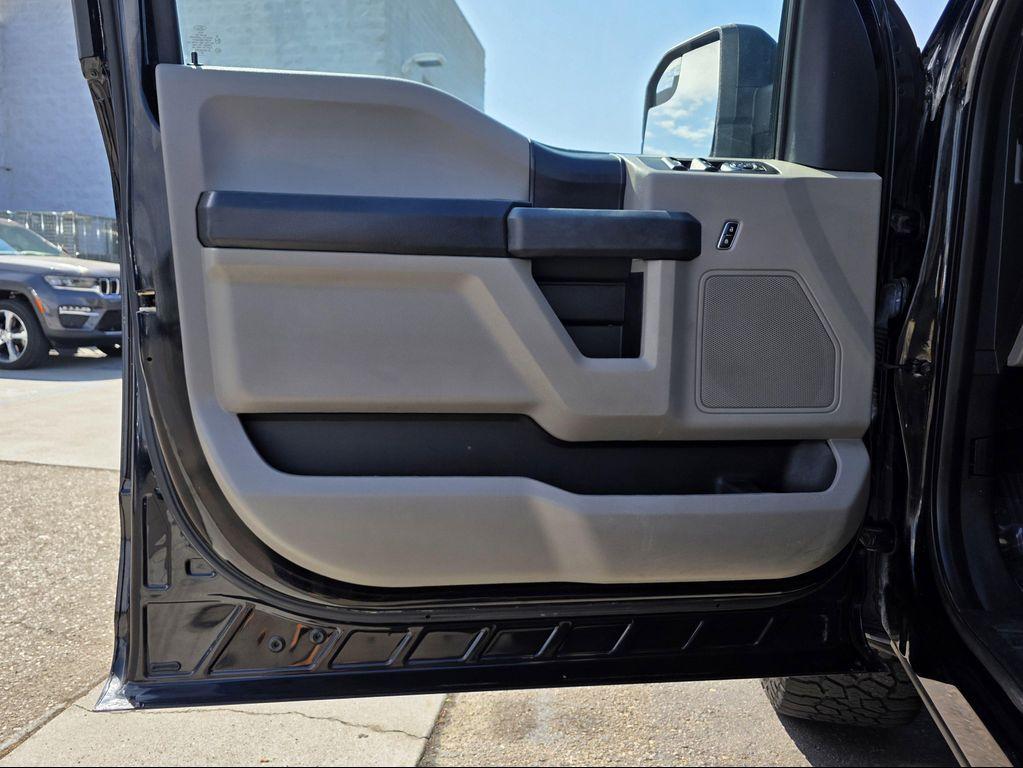 used 2017 Ford F-150 car, priced at $18,900