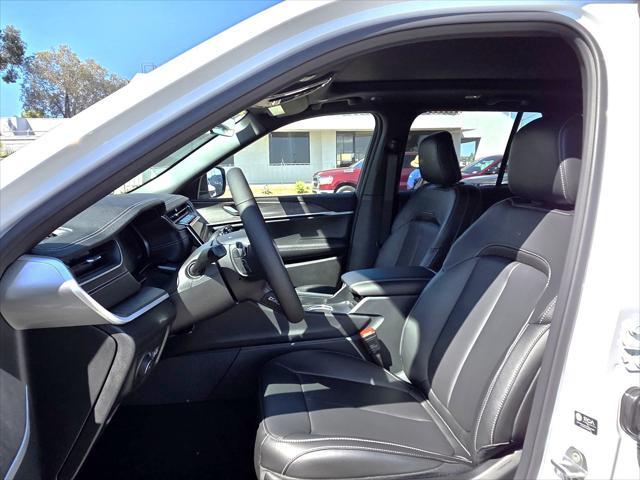 new 2025 Jeep Grand Cherokee car, priced at $47,500