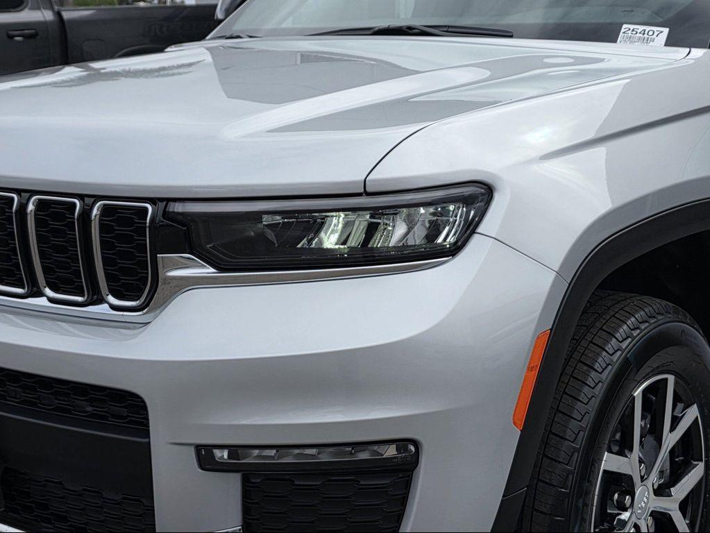 new 2025 Jeep Grand Cherokee L car, priced at $46,900