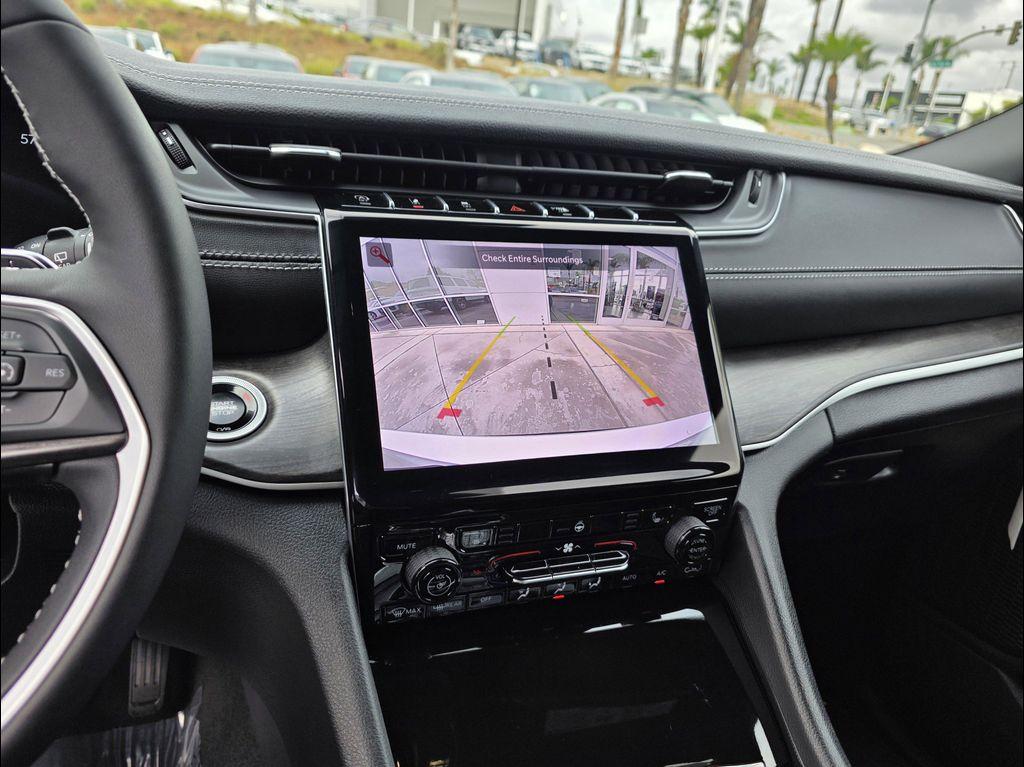 new 2025 Jeep Grand Cherokee L car, priced at $46,900